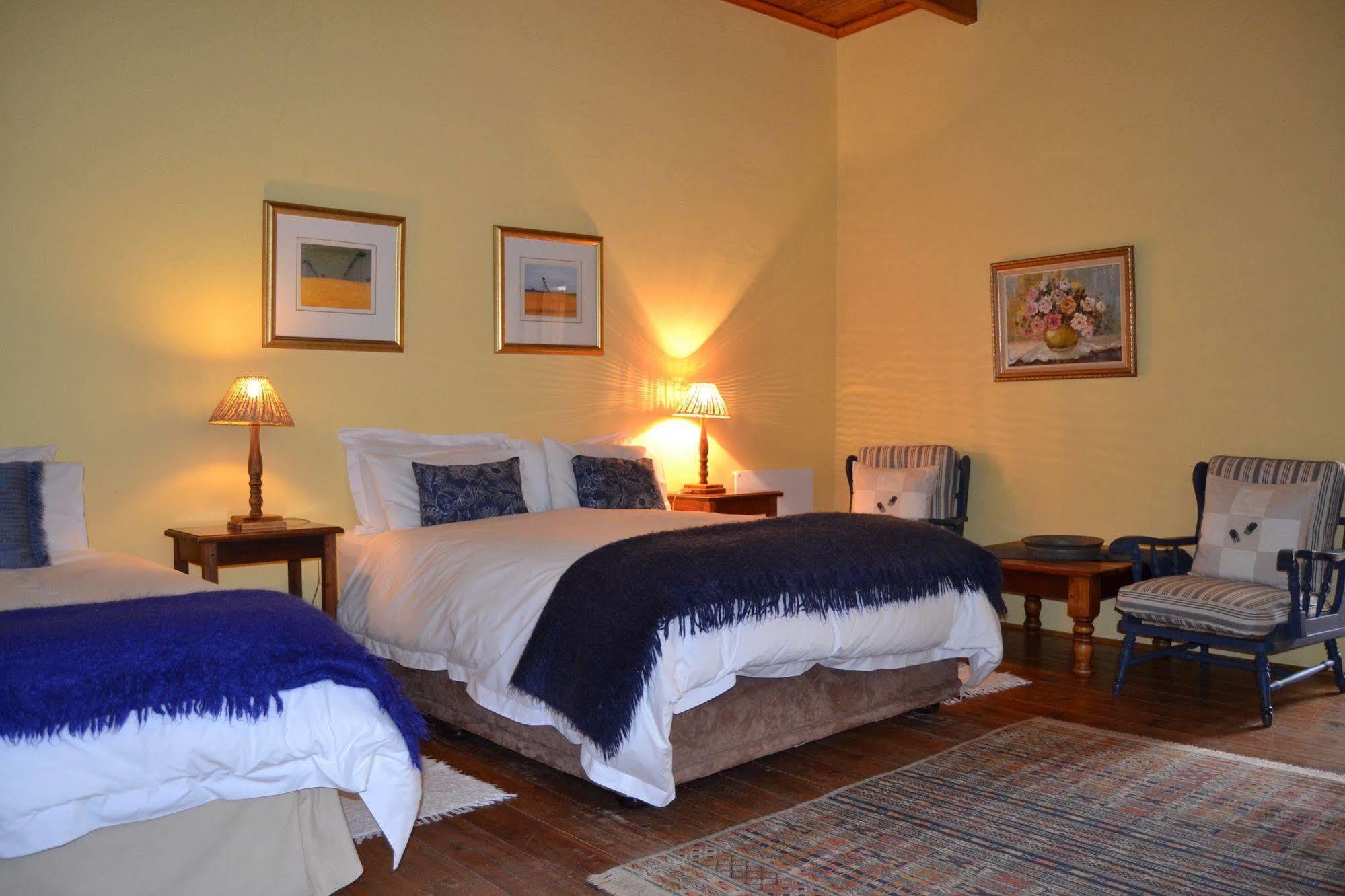 Over The Mountain Guest Farm George Esterno foto